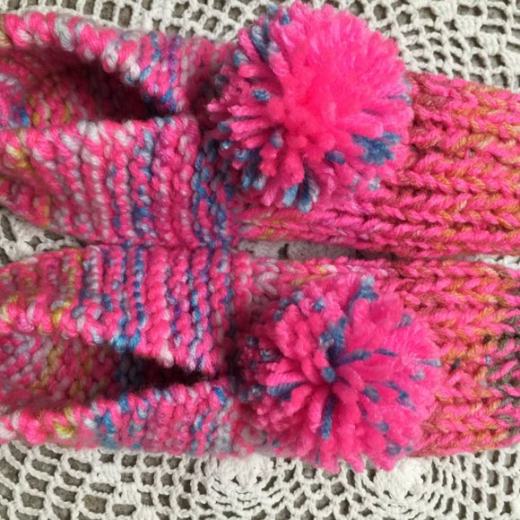 Amish Handmade Knitted House Slippers - Picture 16 of 16